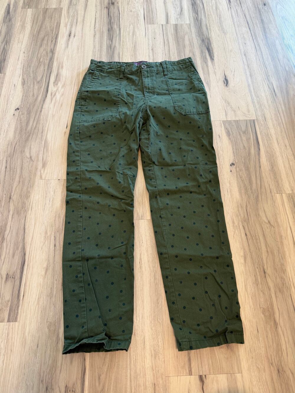 Gloria Vanderbilt Women's Size 6 Amanda Olive Green Polka Dot Tapered Pants